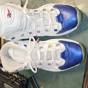 **Vintage Allen Iverson Reebok Question Mid Sneakers